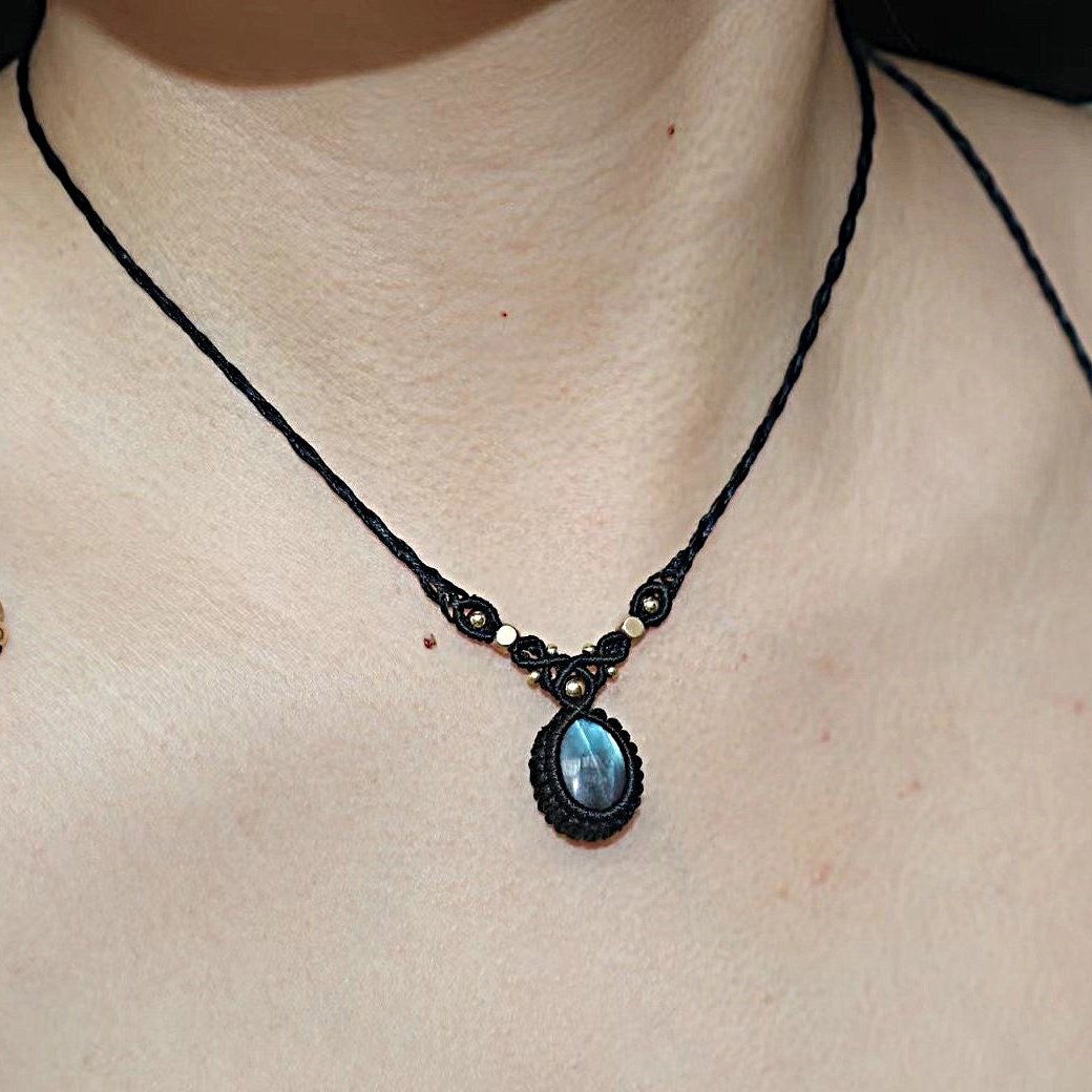 Clear Light Labradorite Necklace