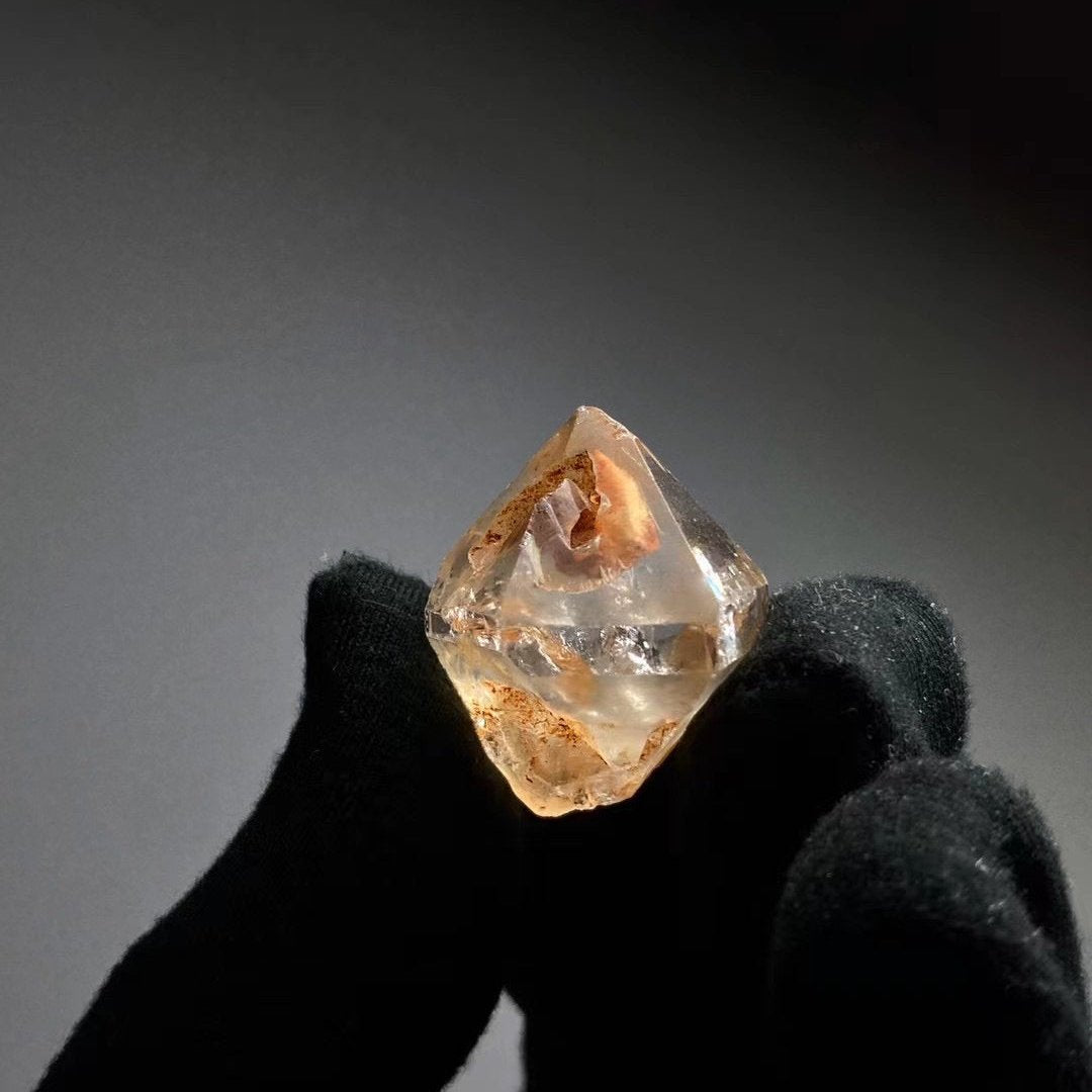 Madagascar Diamond-Shaped Red Clay Fossil Energy Rough