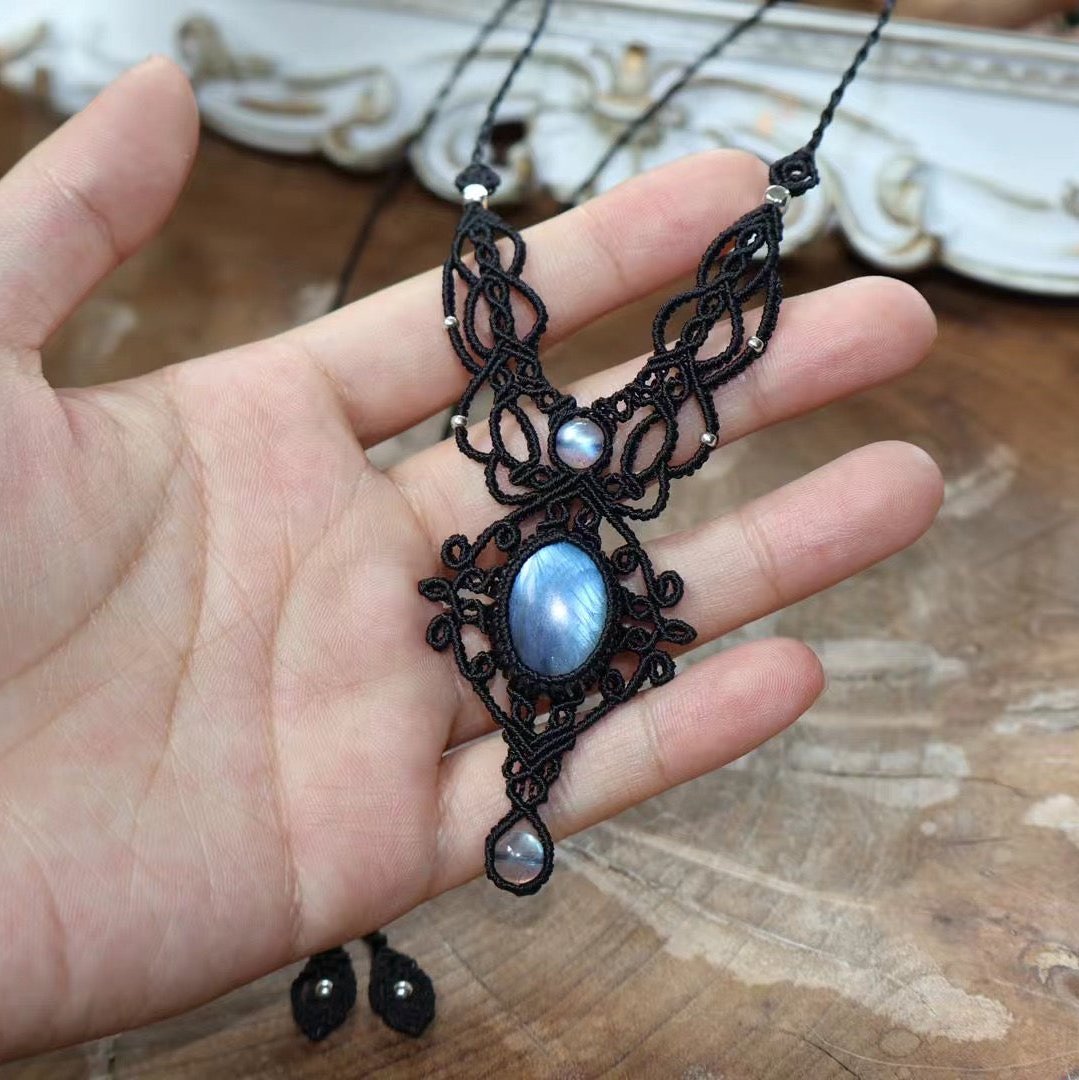 Mystic Witch Labradorite Necklace
