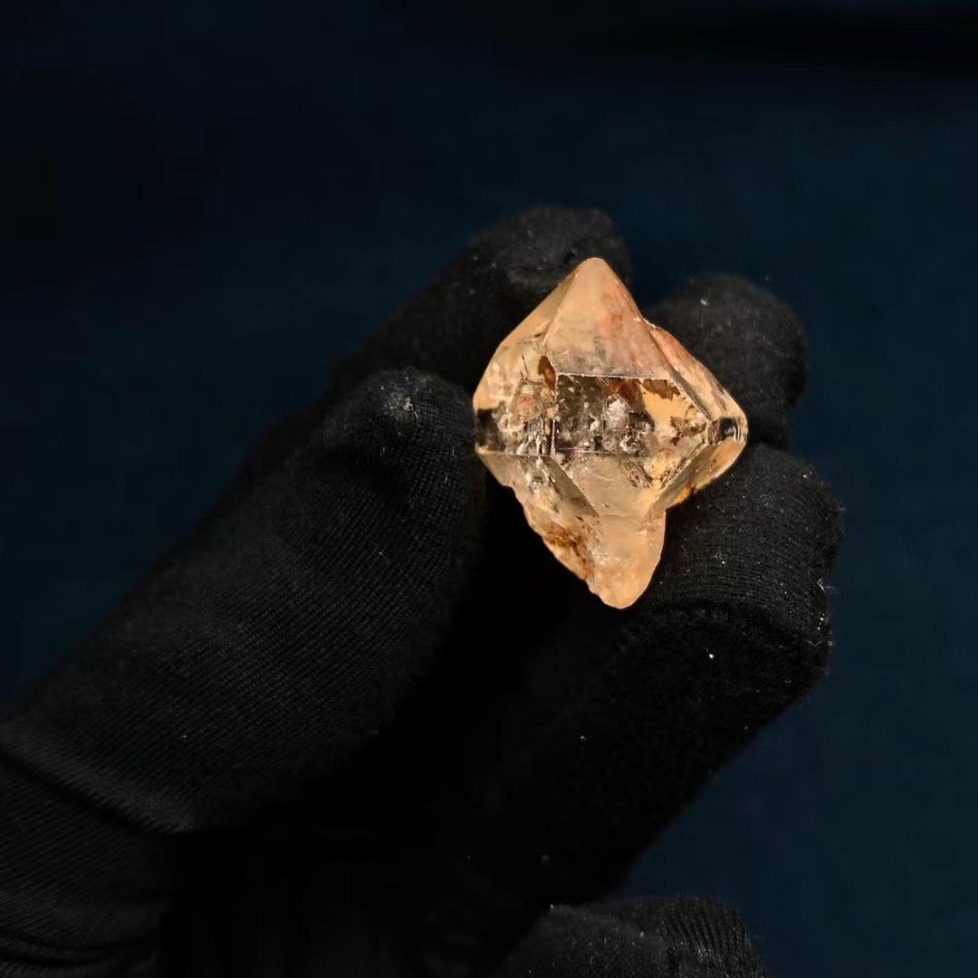 Madagascar Diamond-Shaped Red Clay Fossil Energy Rough