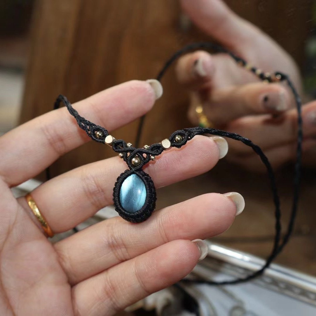 Clear Light Labradorite Necklace