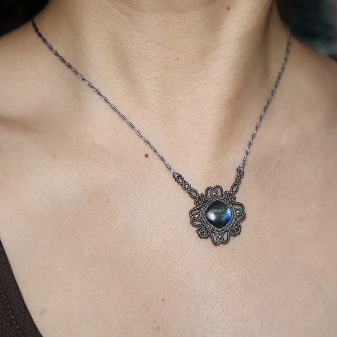Celestial Depths - Handcrafted Labradorite Woven Necklace
