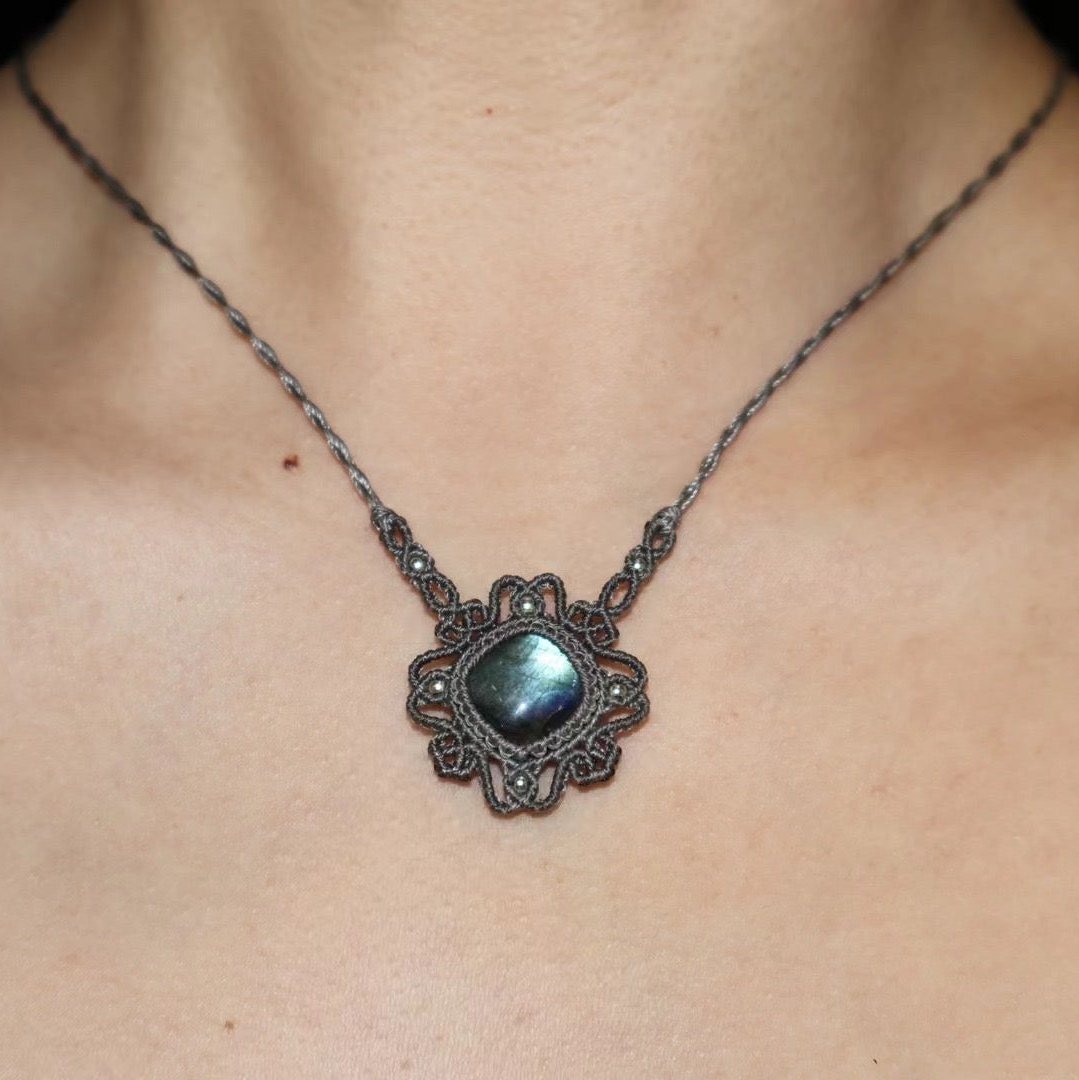 Celestial Depths - Handcrafted Labradorite Woven Necklace