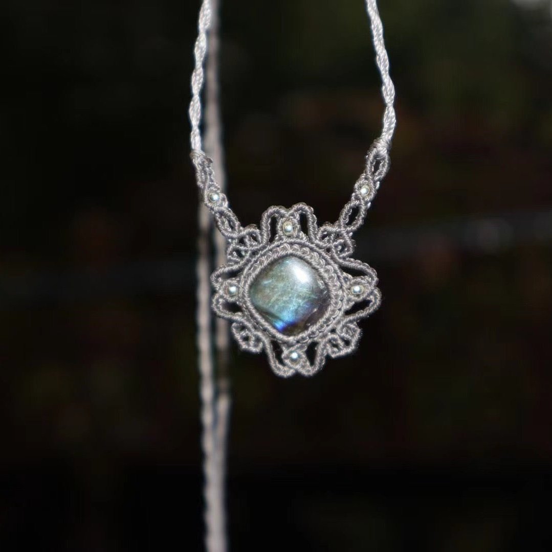 Celestial Depths - Handcrafted Labradorite Woven Necklace
