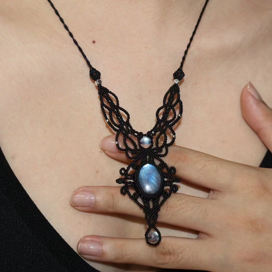 Mystic Witch Labradorite Necklace