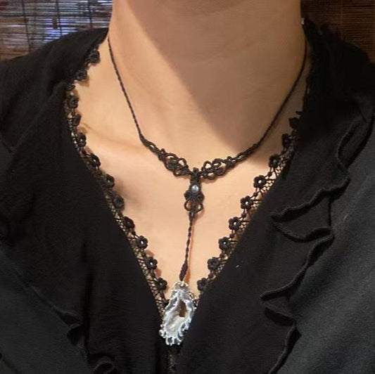 Journey to a Pure Heart - Necklace Woven with Labradorite and White Crystal Geode