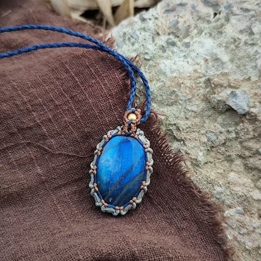 Moonlight Bud - Labradorite Beaded Necklace