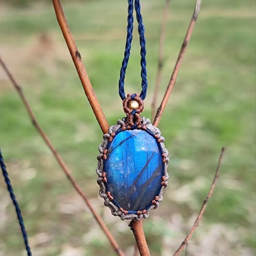 Moonlight Bud - Labradorite Beaded Necklace
