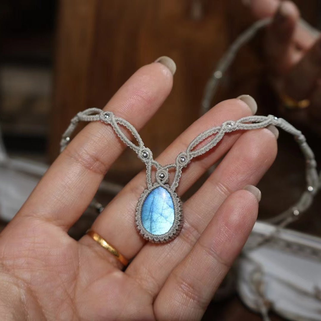 Summer Light Labradorite Necklace