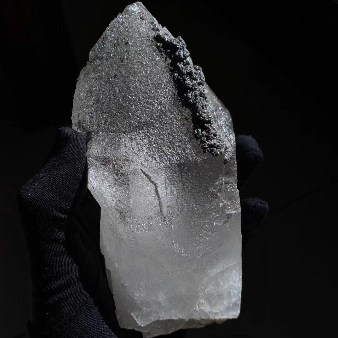 Pakistan White Crystal and Green Phantom Symbiotic Energy Rough