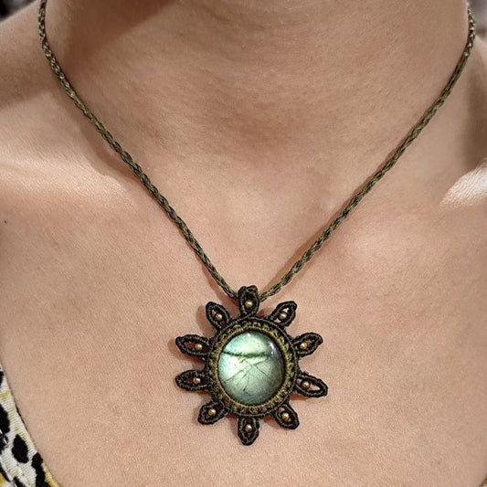 Solar Radiance - Handcrafted Labradorite Braided Necklace